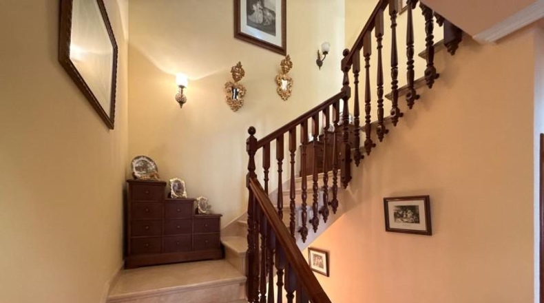 Малага - Antequera - 305m2