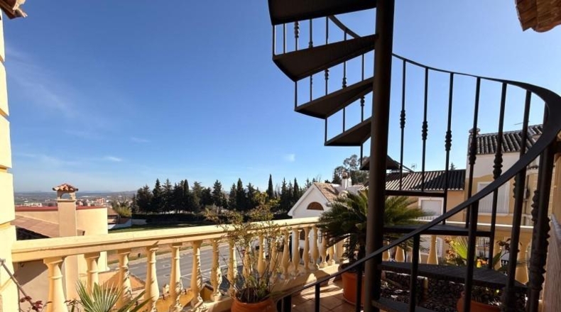 Малага - Antequera - 305m2
