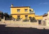 Дом с участком на продажу в городе Antequera Фото