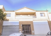 Chalet independiente con terreno en venta en la España, Reus, ref: TR409955 foto