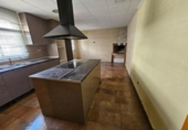 Chalet independiente con terreno en venta en la España, Reus, ref: TR409955 foto