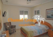 Chalet independiente con terreno en venta en la España, Catral, ref: TR398016 foto