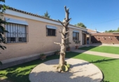 Chalet independiente con terreno en venta en la España, Palomares del Río, ref: TR400158 foto