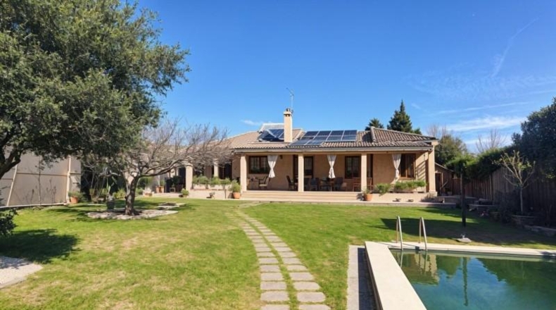 Sevilla - Palomares del Río - 1084m2