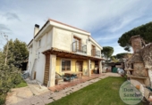 Chalet independiente con terreno en venta en la España, Valladolid, ref: TR372310 foto