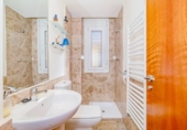 Chalet independiente con terreno en venta en la España, Villa de Otura, ref: TR412951 foto
