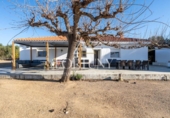 Chalet independiente con terreno en venta en la España, Reus, ref: TR384521 foto