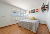Chalet independiente con terreno en venta en la España, Reus, ref: TR384521 foto