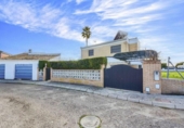 Chalet independiente con terreno en venta en la España, Espartinas, ref: TR378182 foto