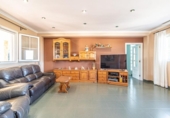 Chalet independiente con terreno en venta en la España, Alberic, ref: TR387436 foto
