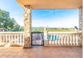 Chalet independiente con terreno en venta en la España, Alberic, ref: TR387436 foto