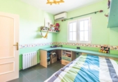 Chalet independiente con terreno en venta en la España, Alberic, ref: TR387436 foto