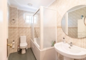 Chalet independiente con terreno en venta en la España, Alberic, ref: TR387436 foto