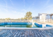 Chalet independiente con terreno en venta en la España, Alberic, ref: TR387436 foto