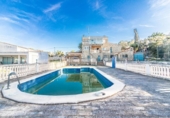Chalet independiente con terreno en venta en la España, Alberic, ref: TR387436 foto