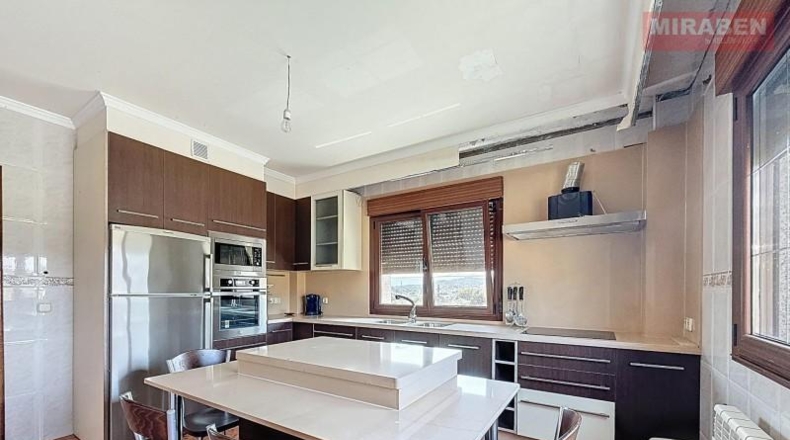 La Coruña - Bexo - 1680m2