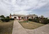 Chalet independiente con terreno en venta en la España, Albacete, ref: TR407662 foto