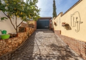 Chalet independiente con terreno en venta en la España, Villa de Otura, ref: TR411570 foto