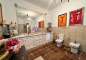 Chalet independiente con terreno en venta en la España, Coria del Río, ref: TR312513 foto