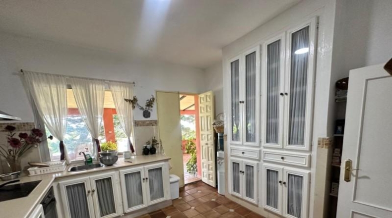 Sevilla - Кория-дель-Рио - 2700m2