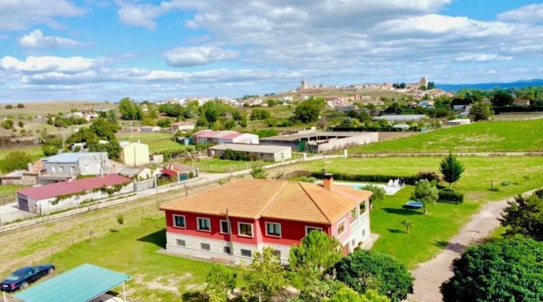 Salamanca - Сьюдад-Родриго - 37290m2