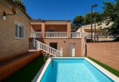 Chalet independiente con terreno en venta en la España, Torrent, ref: TR404540 foto