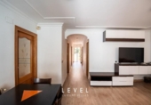 Chalet independiente con terreno en venta en la España, Torrent, ref: TR404540 foto