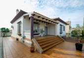Chalet independiente con terreno en venta en la España, Ayamonte, ref: TR387937 foto