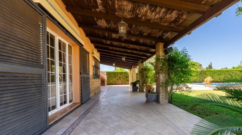 Sevilla - Palomares del Río - 1400m2