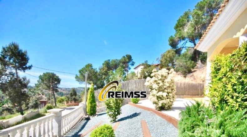 Gerona - Vidreres - 487m2