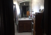 Отдельно стоящий дом с участком на продажу в городе Villares de la Reina Фото