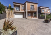 Village house for sale on España, O Grove, ref: TR300155 photo