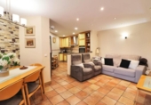 Chalet independiente con terreno en venta en la España, Iza, ref: TR136163 foto