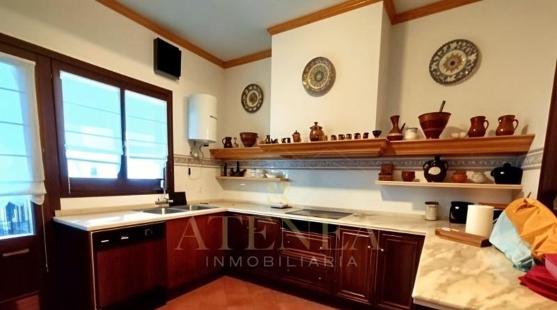 Albacete - La Roda - 352m2
