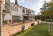 Chalet independiente con terreno en venta en la España, Gabia Grande, ref: TR407295 foto