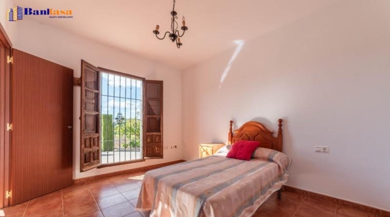Málaga - Casabermeja - 196m2