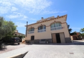 Xalet independent amb terreny en venda a la España, Algorfa, ref.: TR241625 foto