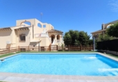 Xalet independent amb terreny en venda a la España, Algorfa, ref.: TR241625 foto