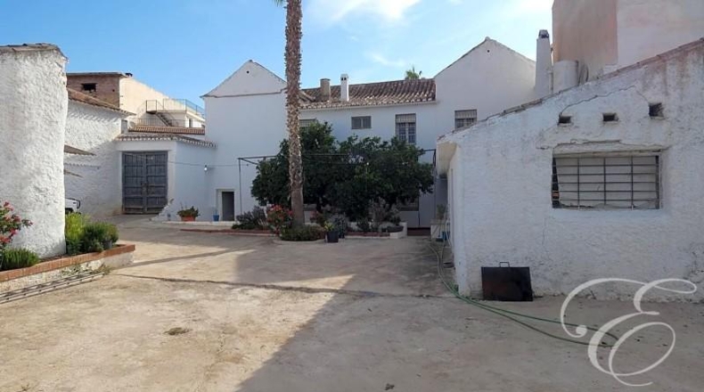 Málaga - Periana - 868m2