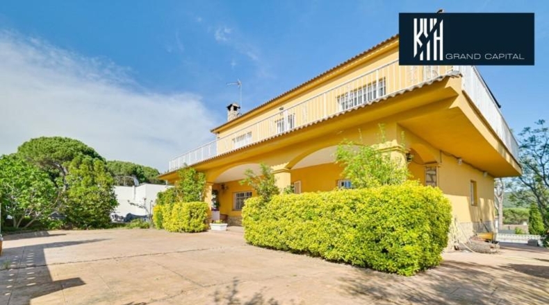 Gerona - Vidreres - 709m2