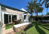 Отдельно стоящий дом с участком на продажу в городе Ciutadella de Menorca Фото