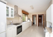 Chalet independiente con terreno en venta en la España, Villa de Otura, ref: TR406277 foto