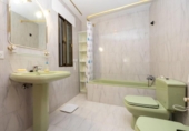 Chalet independiente con terreno en venta en la España, Villa de Otura, ref: TR406277 foto