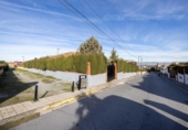 Chalet independiente con terreno en venta en la España, Villa de Otura, ref: TR406277 foto