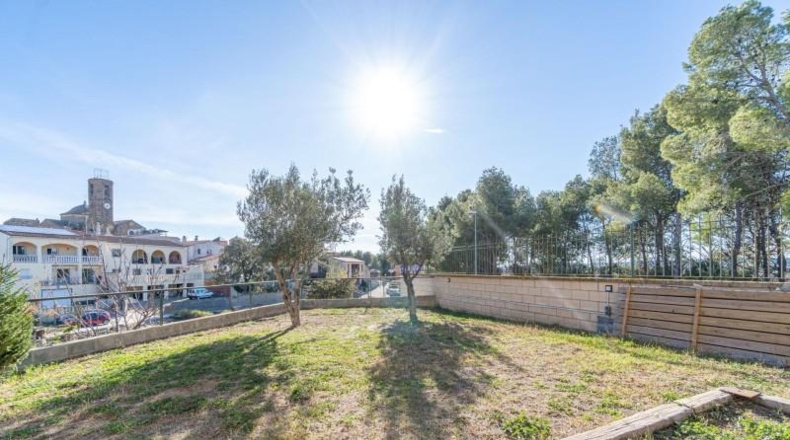 Gerona - Garriguella - 838m2