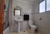 Chalet independiente con terreno en venta en la España, Arrecife, ref: TR267434 foto