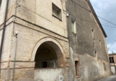 Chalet independiente con terreno en venta en la España, Pontós, ref: TR401814 foto