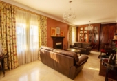 Chalet independiente con terreno en venta en la España, Jerez de la Frontera, ref: TR412649 foto