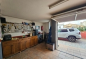 Chalet independiente con terreno en venta en la España, Santa Eulàlia de Ronçana, ref: TR403513 foto