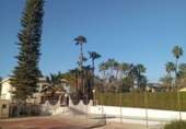 Chalet independiente con terreno en venta en la España, Elche, ref: TR401369 foto